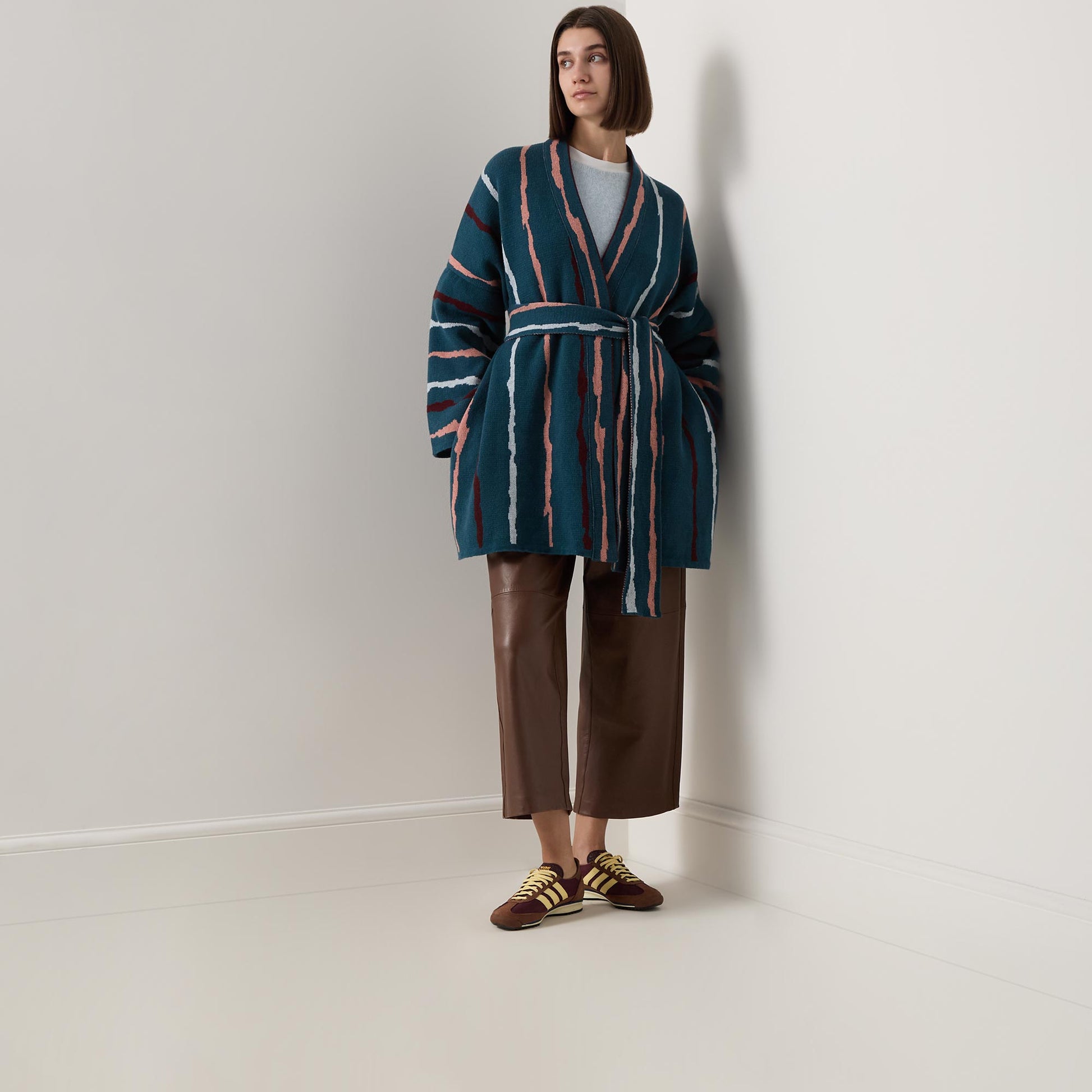 Kimono - Real Blue with peach and burgundy