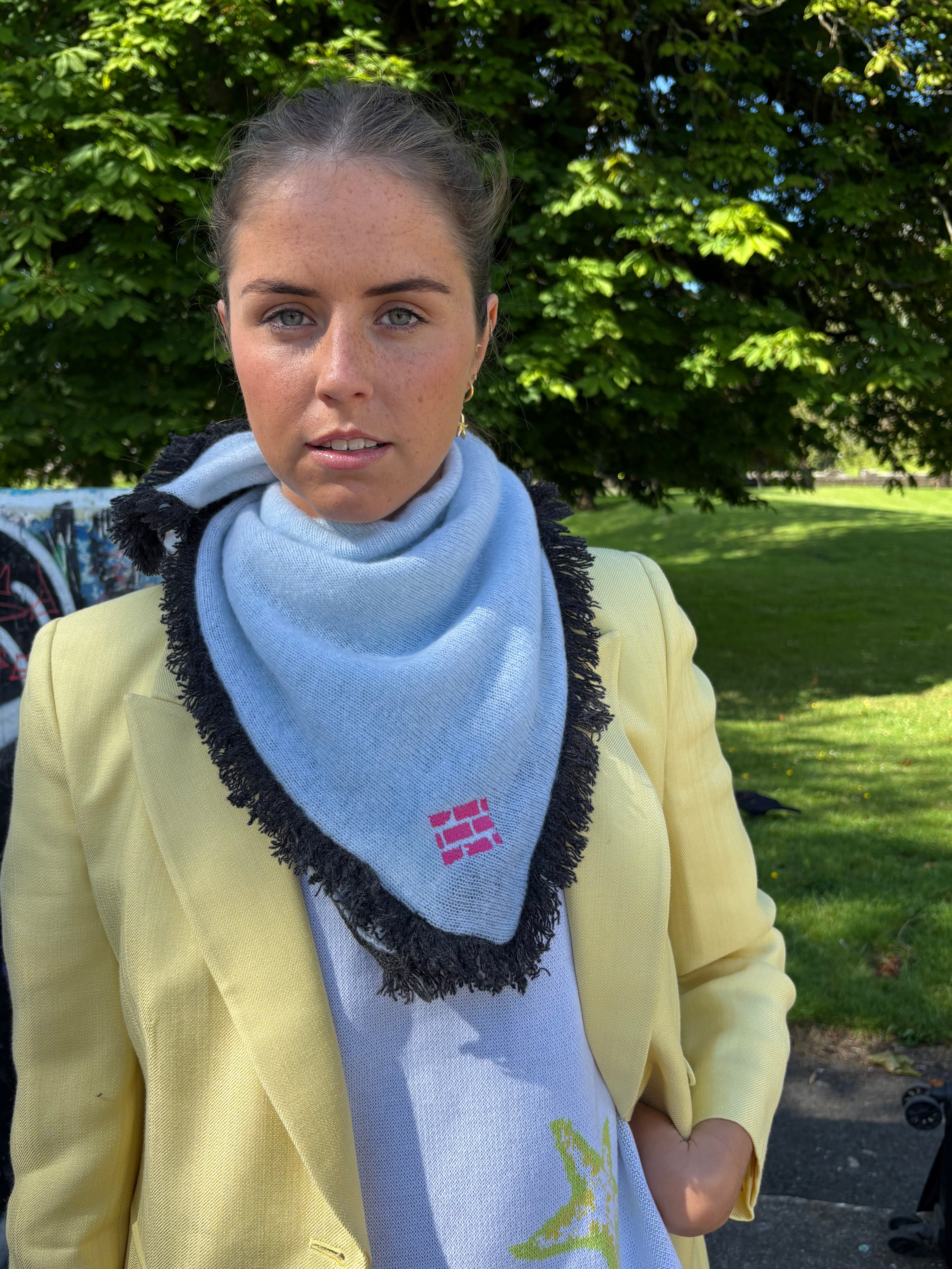 Foulard bandana d'été en pêche, tagnerine et bleu pâle