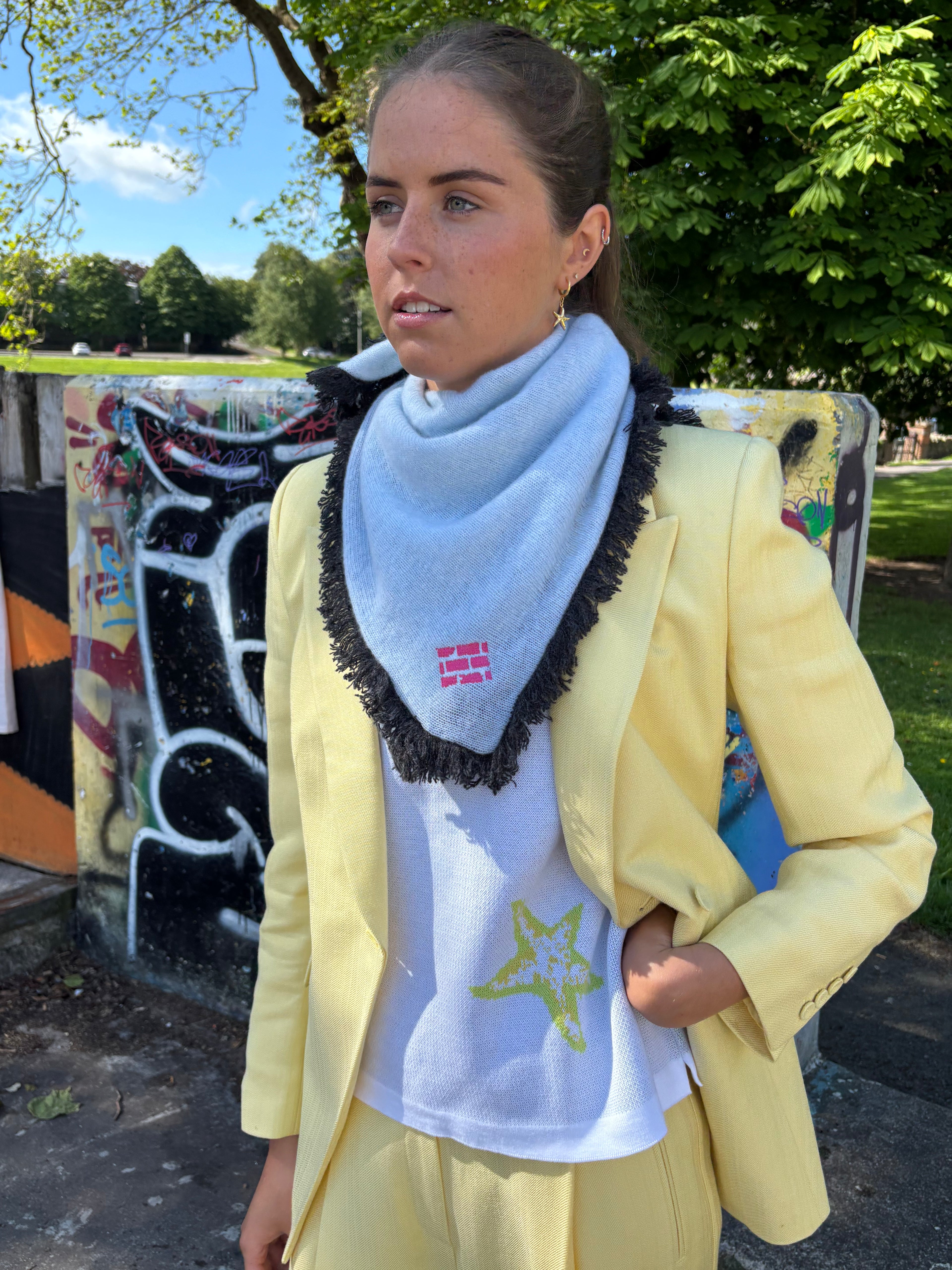 Foulard bandana d'été en pêche, tagnerine et bleu pâle