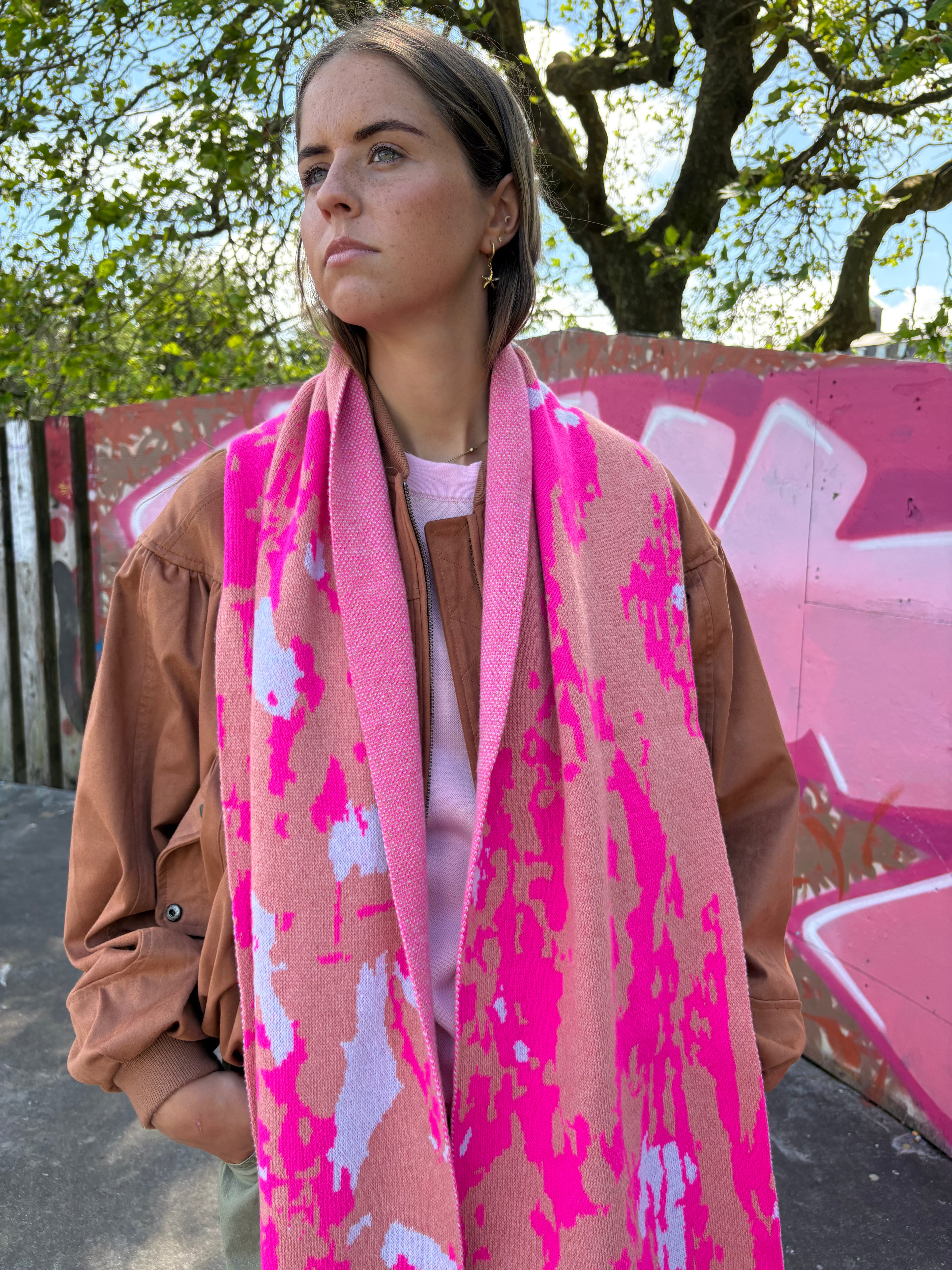 Rectangle Scarf Electric fuchsia