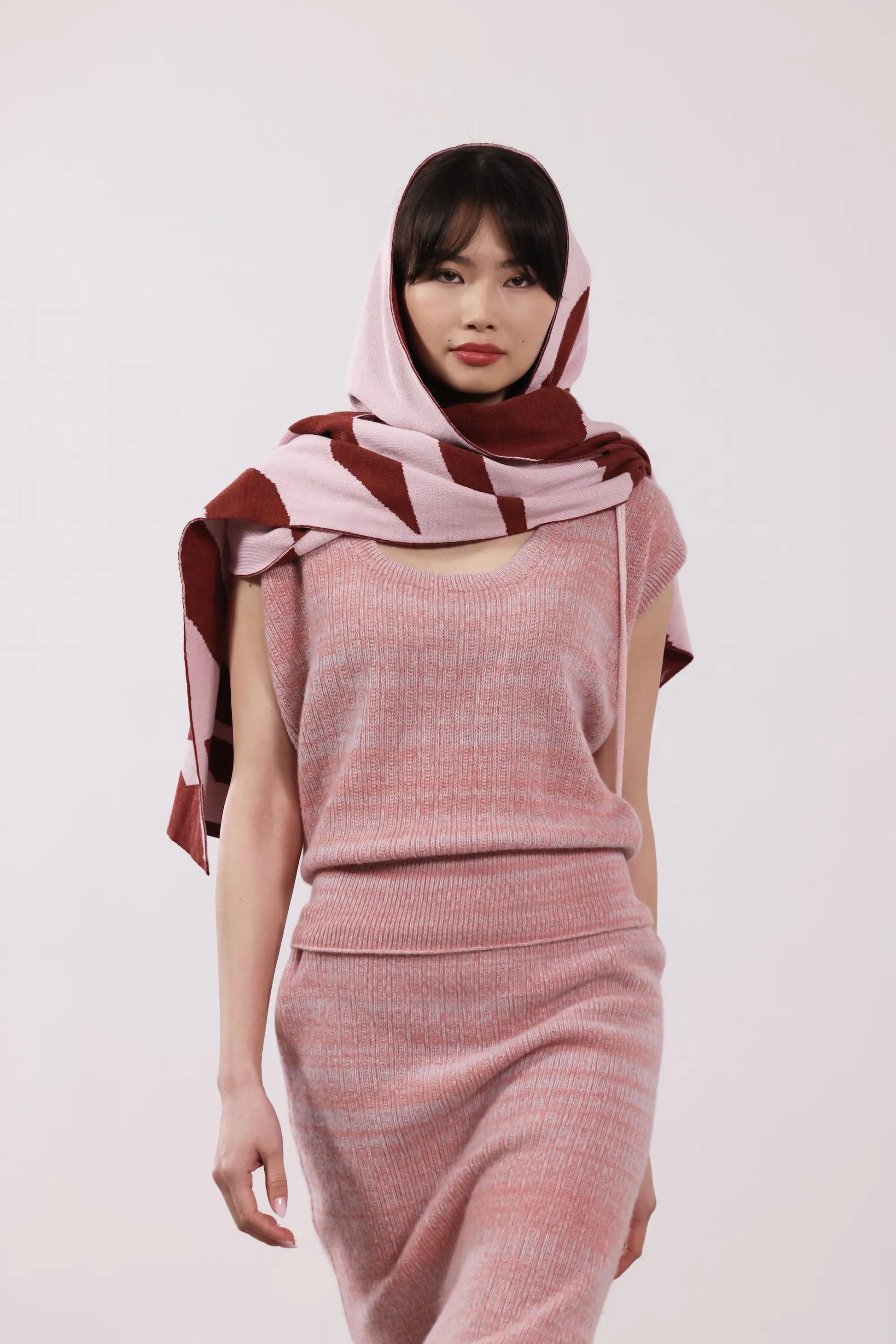 Gilet surdimensionné tissé à la main - Blush et mélange de bleu clair